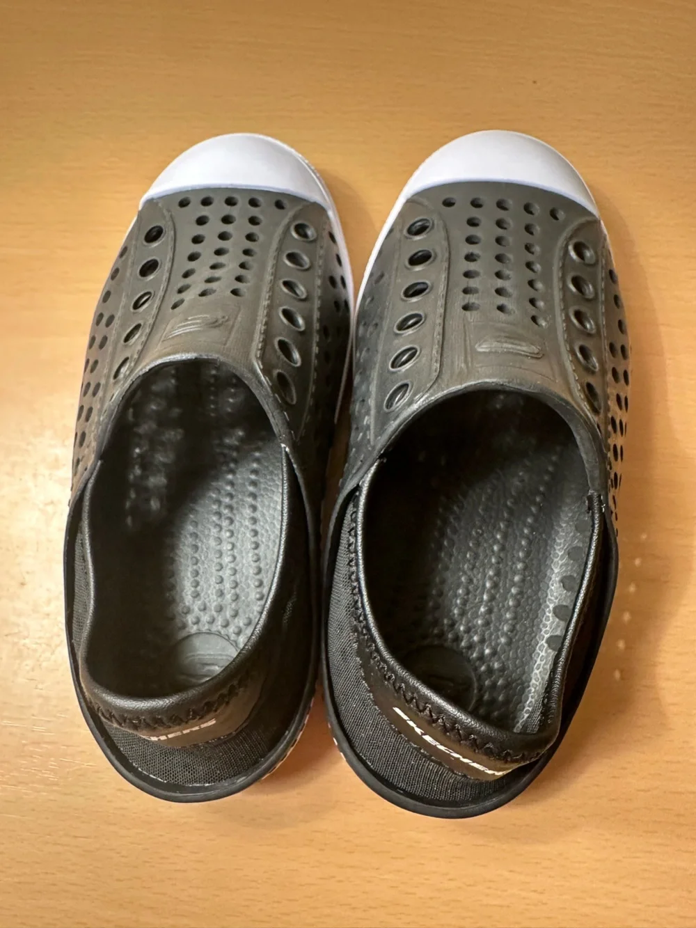 Skechers shoes may